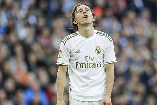 准得离谱！主帅揭示上海击败青岛缘由，李弘权手感不佳，内线实力太猛