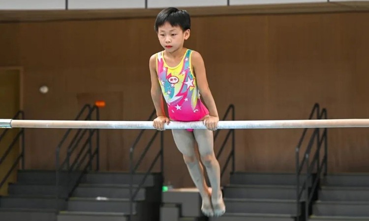 山东泰山小将彭啸一剑封喉