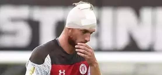 他在定位球 他在定位球