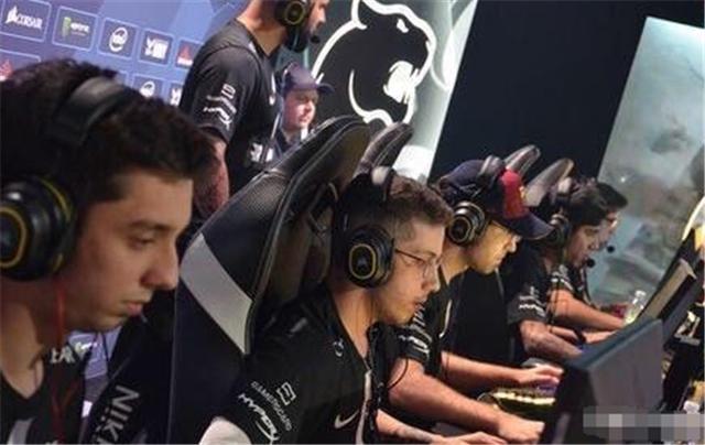 度和防守反 度和防守反